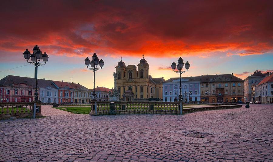 5 Comfortable Apartment Near Old Town Center Timisoara Exterior photo